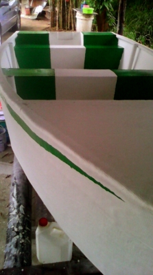 เรือไฟเบอร์  13ฟุ๊ต  ฉีดโฟมโตท้องทั้งลำ