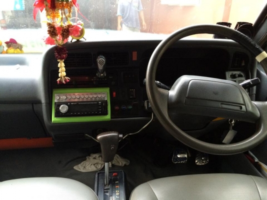 ขายรถตู้หัวจรวด เครื่อง J ปี 97 พร้อมใช้งาน