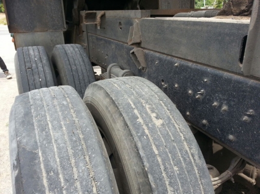 รถอีซูซุ 10 ล้อดั้ม FXZ 360 แรงม้า. ปี 53 ( ขายแม่ , ลูก ) สนใจติดต่อ 081 - 6079515 รถอีซูซุ 10 ล้อดั้ม FXZ 360 แรงม้า. ปี 53 ( ขายแม่ , ลูก ) สนใจติดต่อ 081 - 6079515