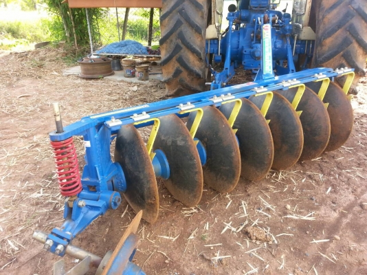 ขายรถไถFORD 6610 เครื่องT3 อุปกรณ์ดันหน้า-ผานหลัง เครื่องดี ช่วงล่างแน่น ทำงานเร็ว สภาพพร้อมใช้งาน เอกสารเล่มทะเบียนพร้อมโอน สนใจโทร090-8588220คุณนะ ID:narong498 หรือwww.truck.in.th/498