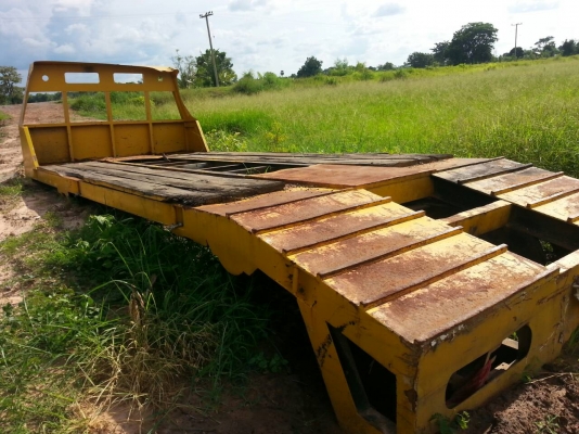 ขายหางเทรลเลอร์ขึ้นแบคโค200 เหล็กดี หางใหญ่ พร้อมใช้งาน สนใจโทร090-8588220คุณนะ ID:narong498 หรือwww.truck.in.th/498