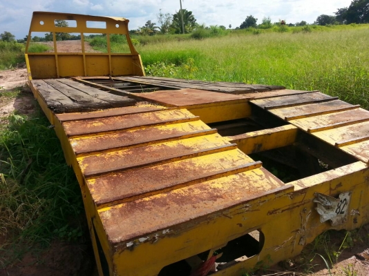 ขายหางเทรลเลอร์ขึ้นแบคโค200 เหล็กดี หางใหญ่ พร้อมใช้งาน สนใจโทร090-8588220คุณนะ ID:narong498 หรือwww.truck.in.th/498