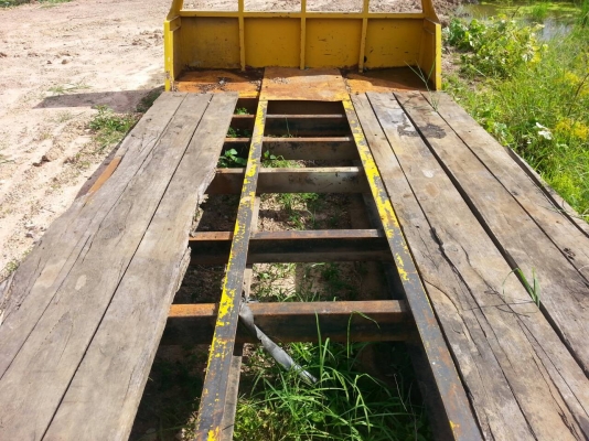 ขายหางเทรลเลอร์ขึ้นแบคโค200 เหล็กดี หางใหญ่ พร้อมใช้งาน สนใจโทร090-8588220คุณนะ ID:narong498 หรือwww.truck.in.th/498