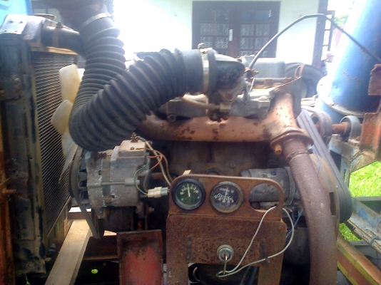 นินิสัพร้อมตู้สีและเครืองท้าย อีซูซุ74แรง เล่มทะเบียนชุดโอนพร้อม   ชื้อ1แถม1เครืองท้าย ครับ