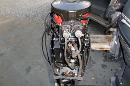 ขาย เครื่องเรือ  MERCURY 20 แรง นำเข้าจากญี่ปุ่น   เครื่องหมุนกำลังอัดดี  ไฟออกบ้างไม่ออกบ้าง  ตามสภาพครับ ราคา 25,000 ต่อรองได้