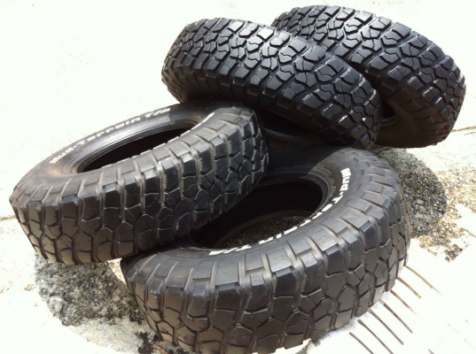 ขายยางMud-Terrain33" หน้าแคบ BF Goodrich KM2 255 85 r16