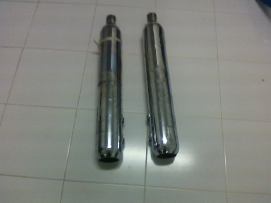 ขายท่อไอเสีย ไทรอั้ม 1คู่ catalyst twin pipe exhuast ราคา 8000 บาม ขายท่อไอเสีย ไทรอั้ม 1คู่ catalyst twin pipe exhuast ราคา 8000 บาม