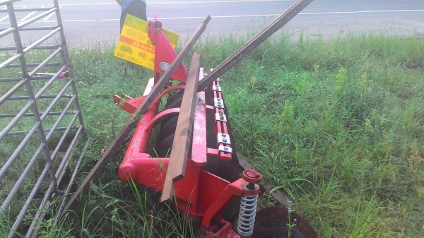 ผานพรวนขายแล้ว เหลือผาน 6 ตราช้าง 17000 บาท