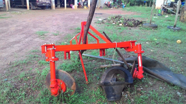 ผานพรวนขายแล้ว เหลือผาน 6 ตราช้าง 17000 บาท