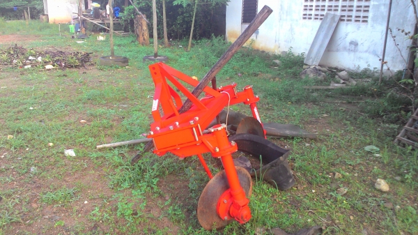 ผานพรวนขายแล้ว เหลือผาน 6 ตราช้าง 17000 บาท