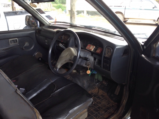 ขายนิสสันบิ๊กเอ็ม