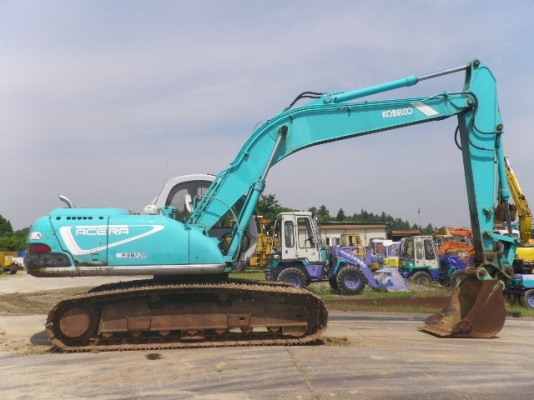 ขายด่วน KOBELCO SK 200-2  MARK V นำเข้าเองจากญี่ปุ่น ใช้งานมาแค่ 5000  ชั่วโมง สภาพสวยมาก ๆจริง ๆๆ