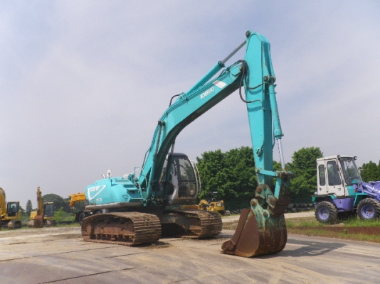 ขายด่วน KOBELCO SK 200-2  MARK V นำเข้าเองจากญี่ปุ่น ใช้งานมาแค่ 5000  ชั่วโมง สภาพสวยมาก ๆจริง ๆๆ