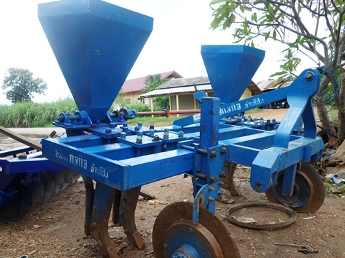 ขายรถไถไปแล้ว เลยไม่ได้ใช้แล้วกะซื้อมาใช้เองแต่ไม่ทันได้ใช้ ขายครับ