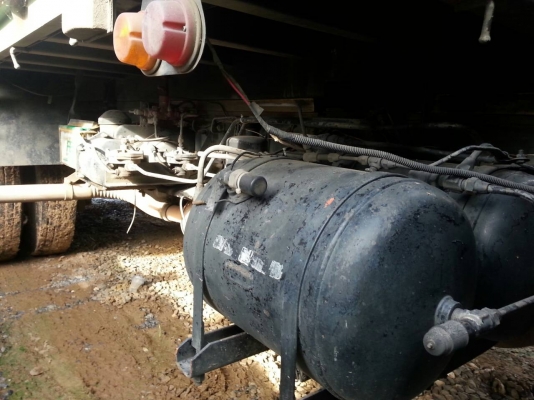 ขายHINO FM3M ปี40 เครื่อง240แรง เครื่องดี คัชซีสวย แอร์เย็น พ.เพาเวอร์ เบรกทิฟฟี่ สภาพพร้อมใช้งาน เอกสารพร้อมโอน จัดไฟแนนซ์ได้ เงื่อนไขง่ายๆวันเดียวรับรถ สนใจโทร090-8588220คุณนะ ID:narong498 หรือwww.truck.in.th/498