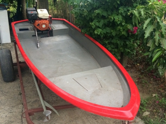 ขายครับเรือตกปลา พร้อมเครื่องยนต์13แรง