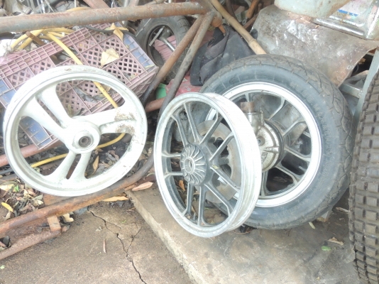 ขายช่วงหน้าอินทรูดเดอร์หลายรายการ