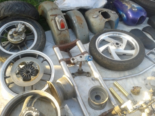 ขายช่วงหน้าอินทรูดเดอร์หลายรายการ