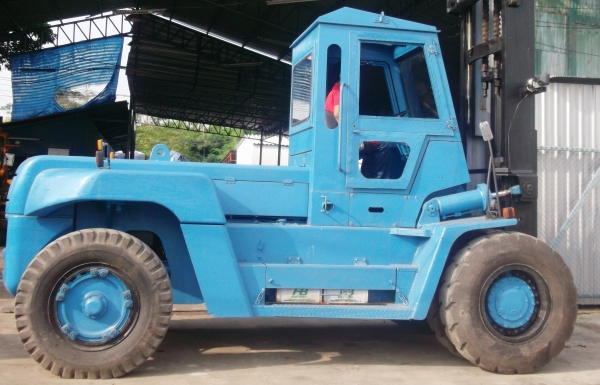 ขายรถโฟล์คลิฟท์ toyota 15 ตัน