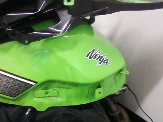ถังน้ำมัน Kawasaki ninja 300 cc no cover ถังน้ำมัน Kawasaki ninja 300 cc no cover
