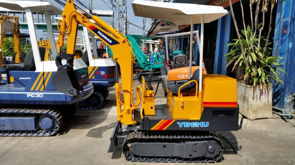 ขาย รถขุดจิ๋ว YANMAR รุ่น YB121U แทร็กเหล็ก มือสองญี่ปุ่น