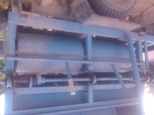 ขายรถนวดข้าว 5 ฟุตจัมโบ้ รถสี่ล้อกลางเครื่องโตโยต้า86แรง83000บาท