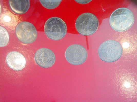 ขายเงินราคา 1 บาทที่เคยใช้ในอดีตจนถึงปัจจุบัน ชุดละ 1500 บาท