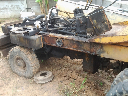 ขายตามสภาพรถฟอร์คลิฟต์ไว้ทำอะไหลเครื่องอีซูซุ