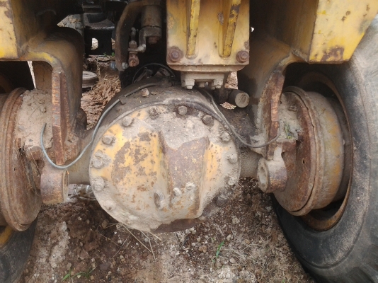 ขายตามสภาพรถฟอร์คลิฟต์ไว้ทำอะไหลเครื่องอีซูซุ