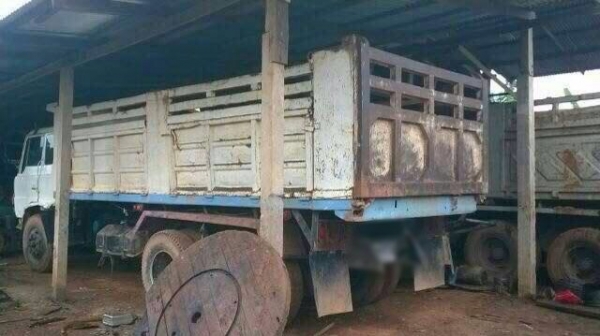 ขายรถบรรทุกสิบล้อดัมพ์ Hino F18 เครื่องเดิม HO7C-185 แรง 2 เพลา สภาพเดิมๆตามรุ่น ทะเบียนพร้อม ขายรถบรรทุกสิบล้อดัมพ์ Hino F18 เครื่องเดิม HO7C-185 แรง 2 เพลา สภาพเดิมๆตามรุ่น ทะเบียนพร้อม