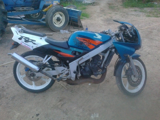 อยากขายครับ NSR 150 ราคา 8,500 ต่อรองได้ครับ ติดต่อ 0894603581 คุณโอ๊ก