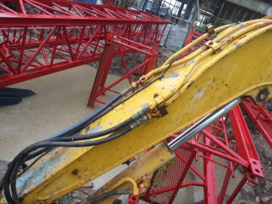 PC40-6 รถดี สีไม่สวย..รถทำงานอยู่ เครื่องดี ปั้มแรง ช่วงล่างดี... PC40-6 รถดี สีไม่สวย..รถทำงานอยู่ เครื่องดี ปั้มแรง ช่วงล่างดี...