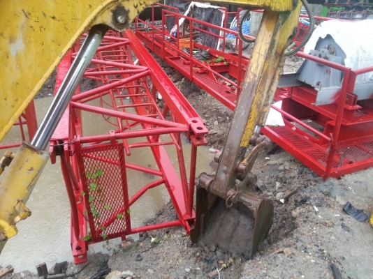 PC40-6 รถดี สีไม่สวย..รถทำงานอยู่ เครื่องดี ปั้มแรง ช่วงล่างดี... PC40-6 รถดี สีไม่สวย..รถทำงานอยู่ เครื่องดี ปั้มแรง ช่วงล่างดี...