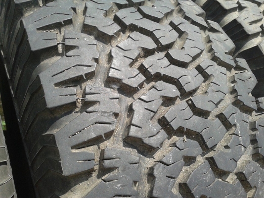 มาอีกแล้วครับ BF GOODRICH T/A 35x12.5x16.5 ทั้งชุด xxxx ลองดูเผื่อใครหาอยู่ครับ