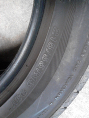215/55R16 BRIDGESTONE TURANZA GR-90 ปี 2012 มี 2 เส้น TEL.081-427-3941