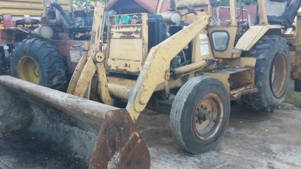 ขายรถขุดหลังตักหน้าCAT428B