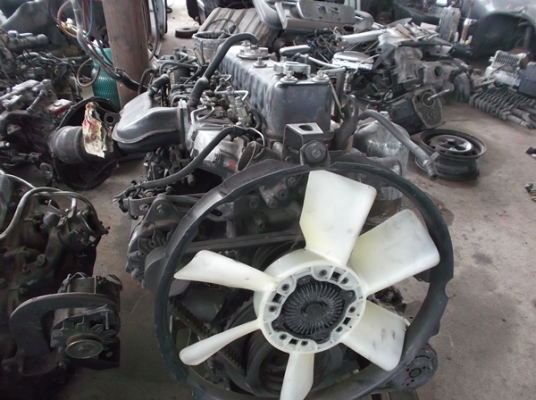 ขายเครื่องยนต์  ISUZU  210แรง (ุ6SA1) เครื่องนอก