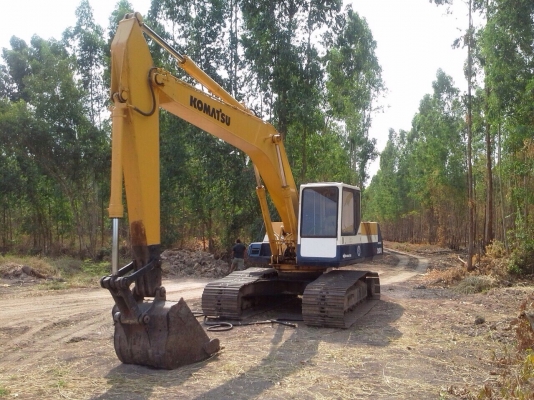ขายรถแบ็คโฮ KOMATSU PC200-5 ซีเรียล 60,xxx เอกสารเล่มทะเบียน