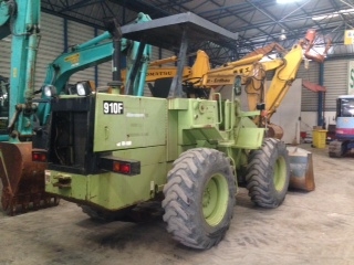 รถตักล้อยาง Caterpillar 910F #LM16 1YK03410 Wheel Loader นำเข้าเองจากญี่ปุ่น สนใจโทร. 080-6565422 (หนิง)