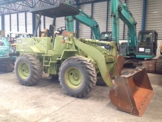 รถตักล้อยาง Caterpillar 910F #LM16 1YK03410 Wheel Loader นำเข้าเองจากญี่ปุ่น สนใจโทร. 080-6565422 (หนิง)