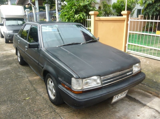 TOYOTA CORONA โฉมหน้าแหลม ติดแ LPG วิ่งได้2ระบบ