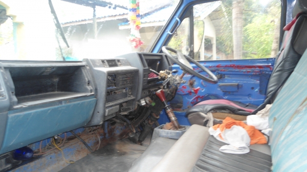 ขายอีซูซุ  tl100แรงราคาเบาครับหัวืnkr