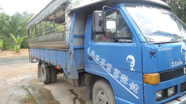 ขายอีซูซุ  tl100แรงราคาเบาครับหัวืnkr