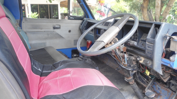 ขายอีซูซุ  tl100แรงราคาเบาครับหัวืnkr