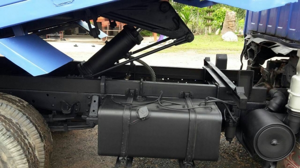 ขายดั้ม3คิว NKR100แรง เครื่องดี แคชซีสวย ยางดี ภายในสวย สภาพพร้อมใช้งาน เอกสารพร้อมโอน สนใจโทร 090-8588220คุณนะ ID:narong498 หรือwww.truck.in.th/498