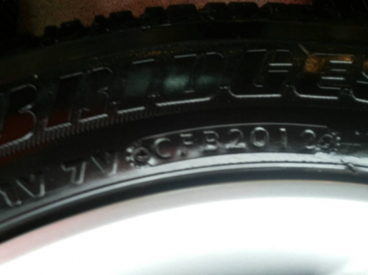 ล้อเดิมJazzขอบ16พร้อมยาง บริสโตนปี 12