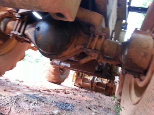 รถตัก TCM  /  4 สูบ.  สนใจติดต่อ 081 - 6079515