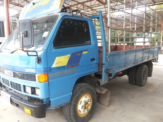 6 ล้อ NPR58L พร้อมใช้งานทันที