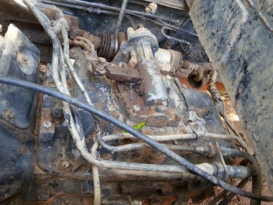 ขาย sumo 227 เครื่องเกียร์ของ3 m( 240 แรง)