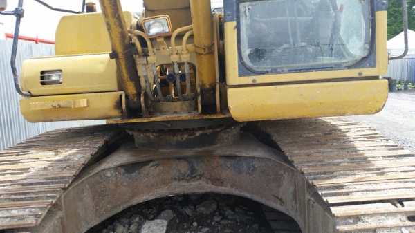 ขายรถแบ็คโฮ KOMATSU PC200-7 ปี 2551 ชั่วโมง 9,200-